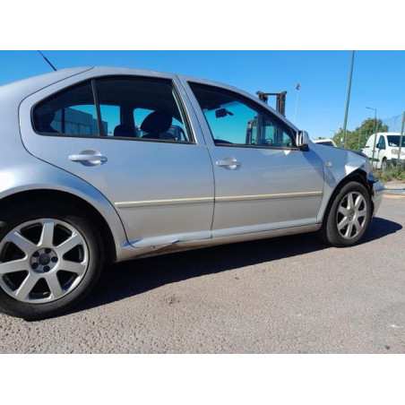 Moyeu avant droit VOLKSWAGEN BORA d’occasion