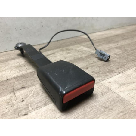 Attache ceinture avant gauche RENAULT CLIO 4 PHASE 2 d’occasion
