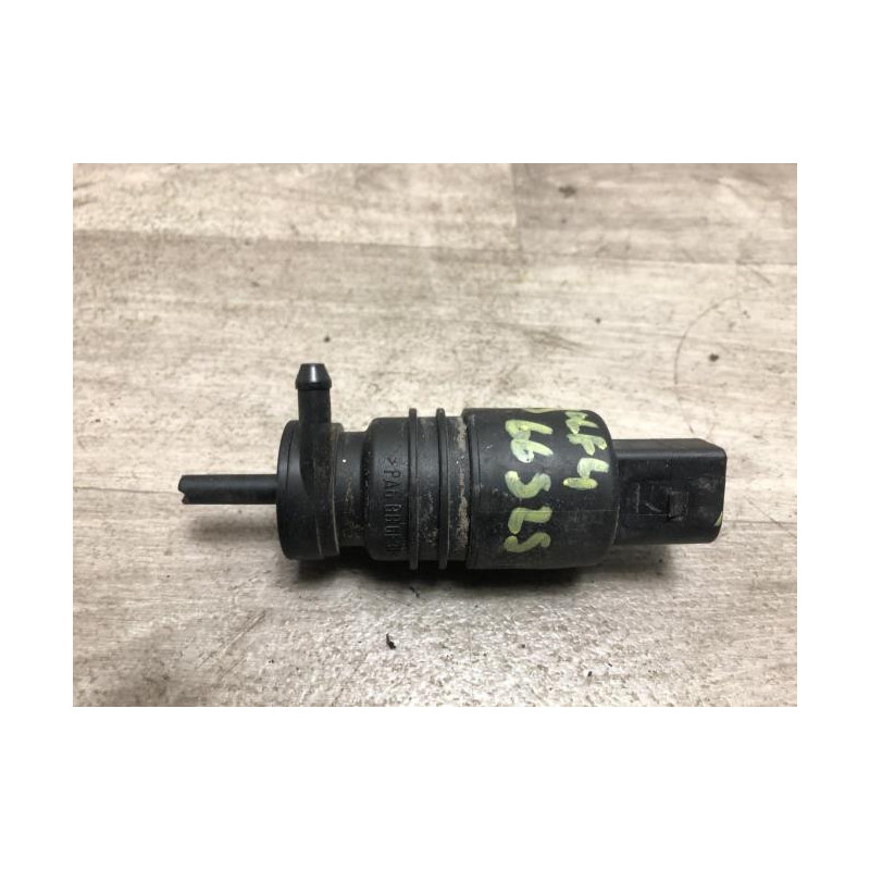 Pompe lave glace avant VOLKSWAGEN GOLF 4 CABRIOLET d’occasion