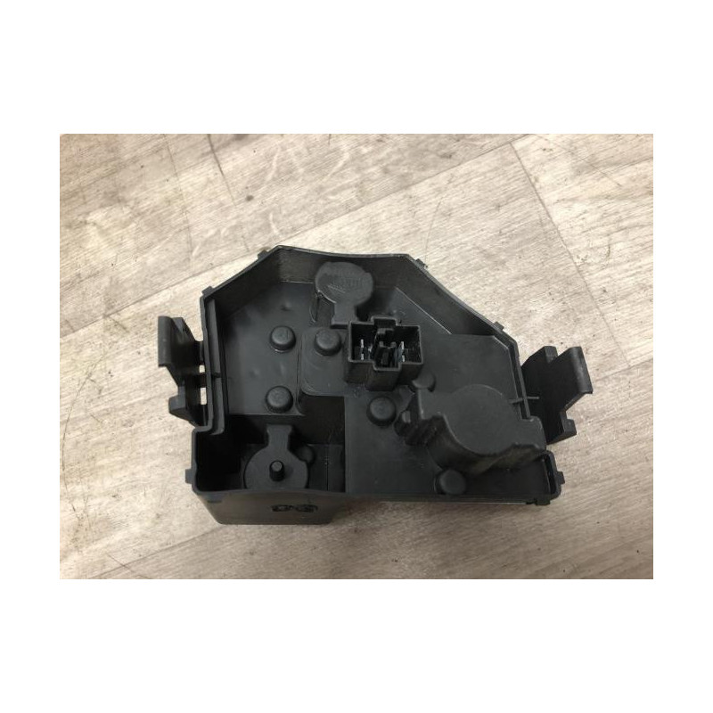 Platine feu arriere droit SAAB 900 2 d’occasion