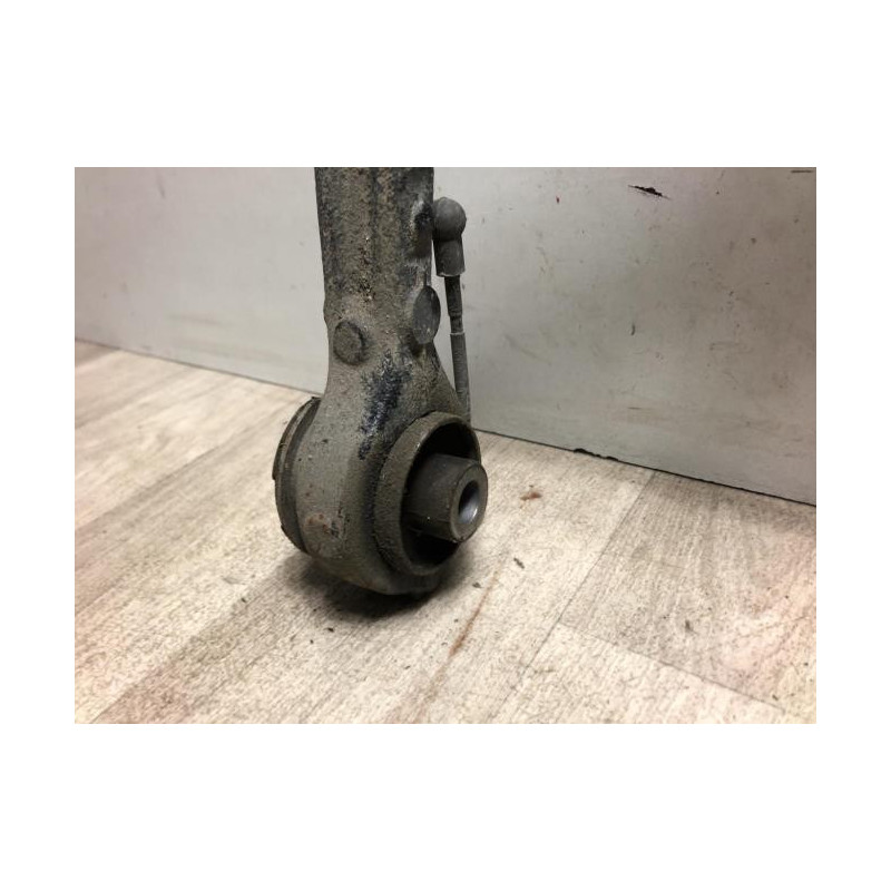 Bras de suspension superieur avant droit CHRYSLER 300C PHASE 1 BREAK d’occasion