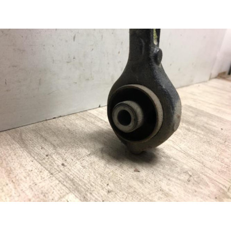 Bras de suspension superieur avant droit CHRYSLER 300C PHASE 1 BREAK d’occasion