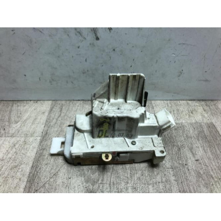 Serrure arriere droit FORD MONDEO 2 d’occasion