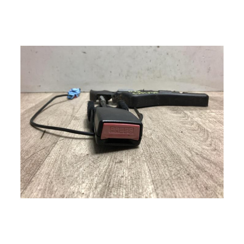 Attache ceinture avant droit CITROEN C3 1 PHASE 2 d’occasion