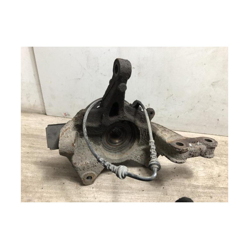 Fusee avant gauche RENAULT GRAND SCENIC 3 PHASE 1 d’occasion