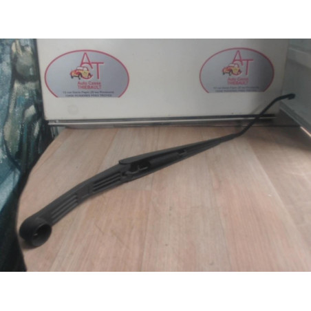 Bras essuie glace avant droit SUBARU IMPREZA II d’occasion