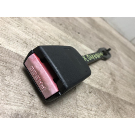 Attache ceinture avant droit PEUGEOT 307 PHASE 1 d’occasion