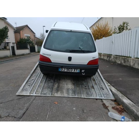 Poignee interieur arriere droit PEUGEOT 106 PHASE 2 d’occasion