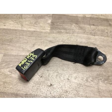 Attache ceinture arriere droit PEUGEOT 106 PHASE 2 d’occasion