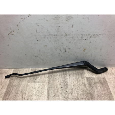 Bras essuie glace avant droit PEUGEOT 106 PHASE 2 d’occasion