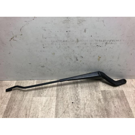 Bras essuie glace avant droit PEUGEOT 106 PHASE 2 d’occasion