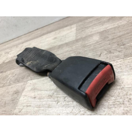 Attache ceinture arriere gauche PEUGEOT 505 d’occasion