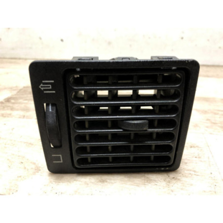 Aerateur tableau de bord avant droit PEUGEOT 505 d’occasion