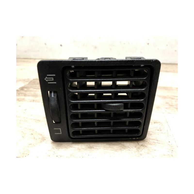 Aerateur tableau de bord avant droit PEUGEOT 505 d’occasion