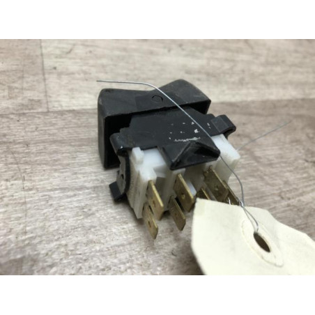 Bouton/Interrupteur LADA NIVA PHASE 2 d’occasion