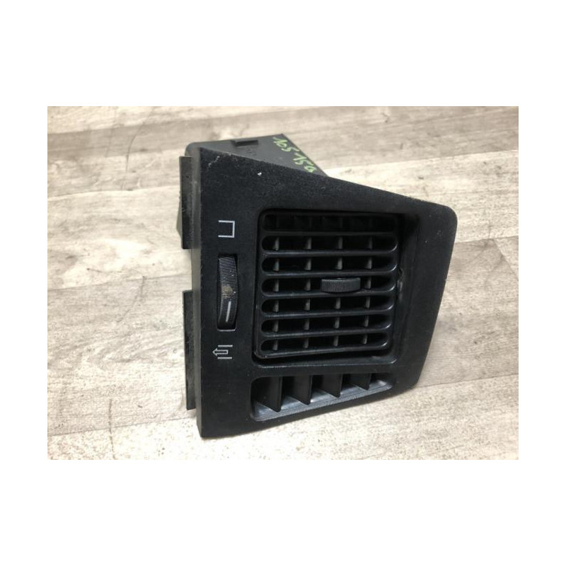 Aerateur tableau de bord avant gauche PEUGEOT 505 d’occasion