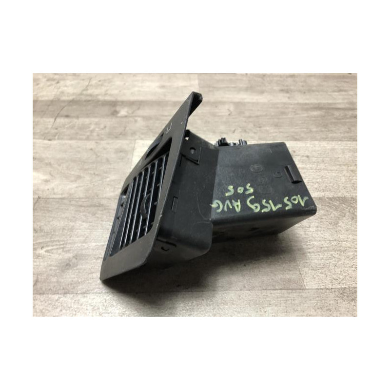 Aerateur tableau de bord avant gauche PEUGEOT 505 d’occasion