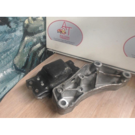 Support moteur VOLKSWAGEN GOLF V d’occasion