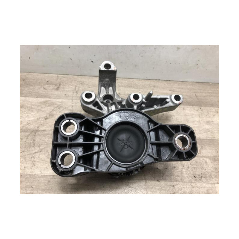 Support moteur droit RENAULT CLIO 4 PHASE 1 d’occasion