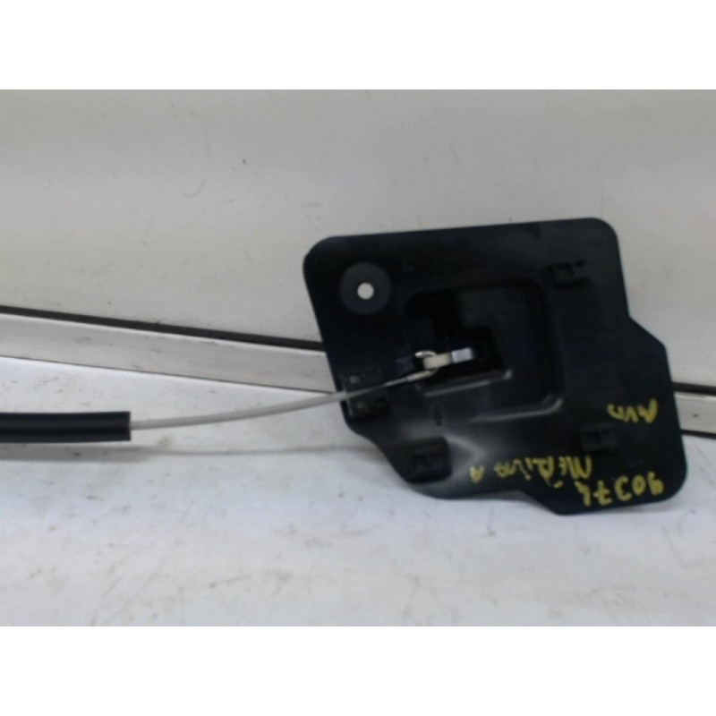 Poignee interieur avant droit OPEL MERIVA (A) PHASE 1 d’occasion