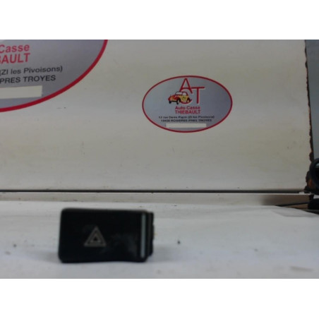Bouton de warning RENAULT R4 d’occasion