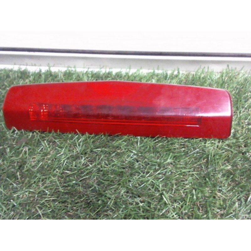 Feu arriere stop central OPEL ASTRA (H) d’occasion