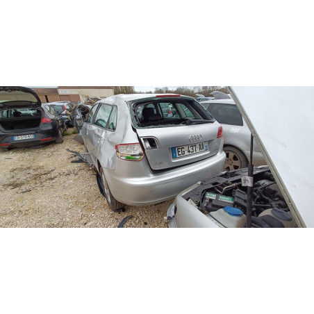 Fusee arriere gauche AUDI A3 2 SPORTBACK PHASE 1 d’occasion