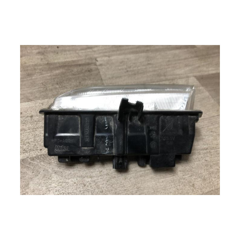 Feu diurne avant gauche RENAULT CLIO 4 PHASE 1 d’occasion
