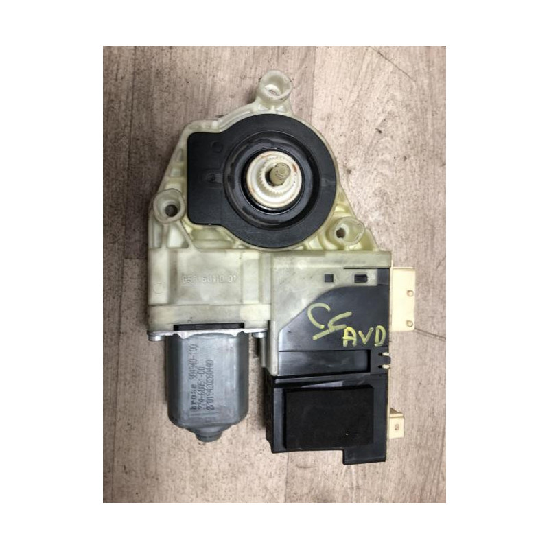 Moteur leve vitre avant droit CITROEN C4 1 PHASE 1 COUPE d’occasion