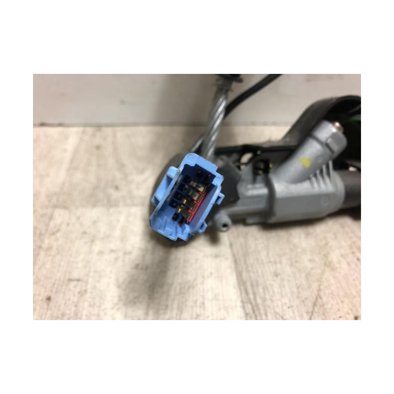 Attache ceinture avant droit CITROEN C3 1 PHASE 1 d’occasion
