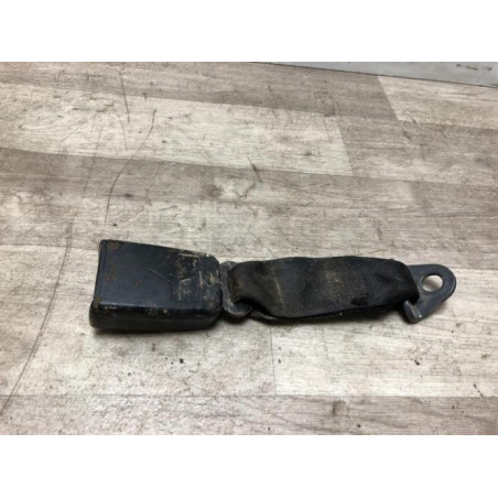 Attache ceinture arriere droit PEUGEOT 505 d’occasion