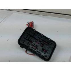Porte fusible VOLKSWAGEN GOLF V d’occasion