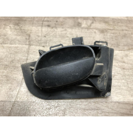 Poignee interieur arriere droit PEUGEOT 206+ d’occasion