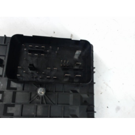 Porte fusible VOLKSWAGEN GOLF V d’occasion