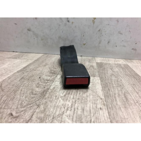 Attache ceinture arriere centrale PEUGEOT 206+ d’occasion