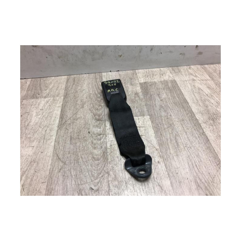 Attache ceinture arriere centrale PEUGEOT 206+ d’occasion