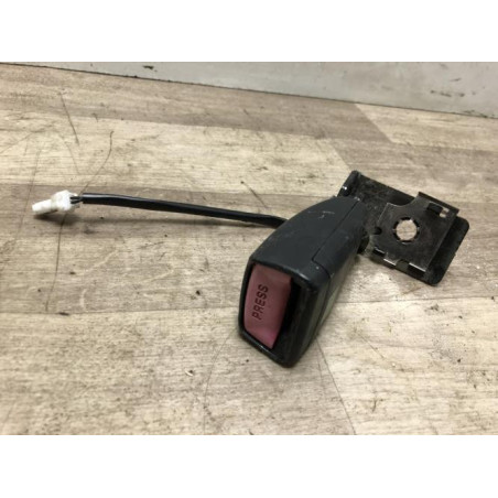Attache ceinture arriere droit KIA CEE-D 1 SPORT WAGON PHASE 1 BREAK d’occasion