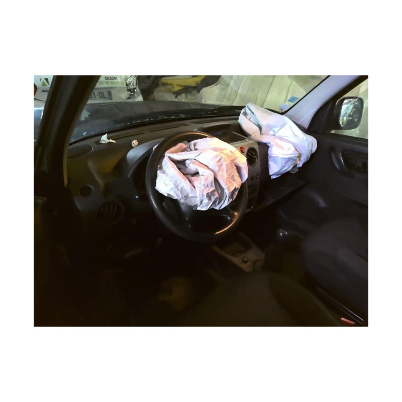 Serrure de porte de coffre gauche CITROEN BERLINGO 1 PHASE 2 d’occasion