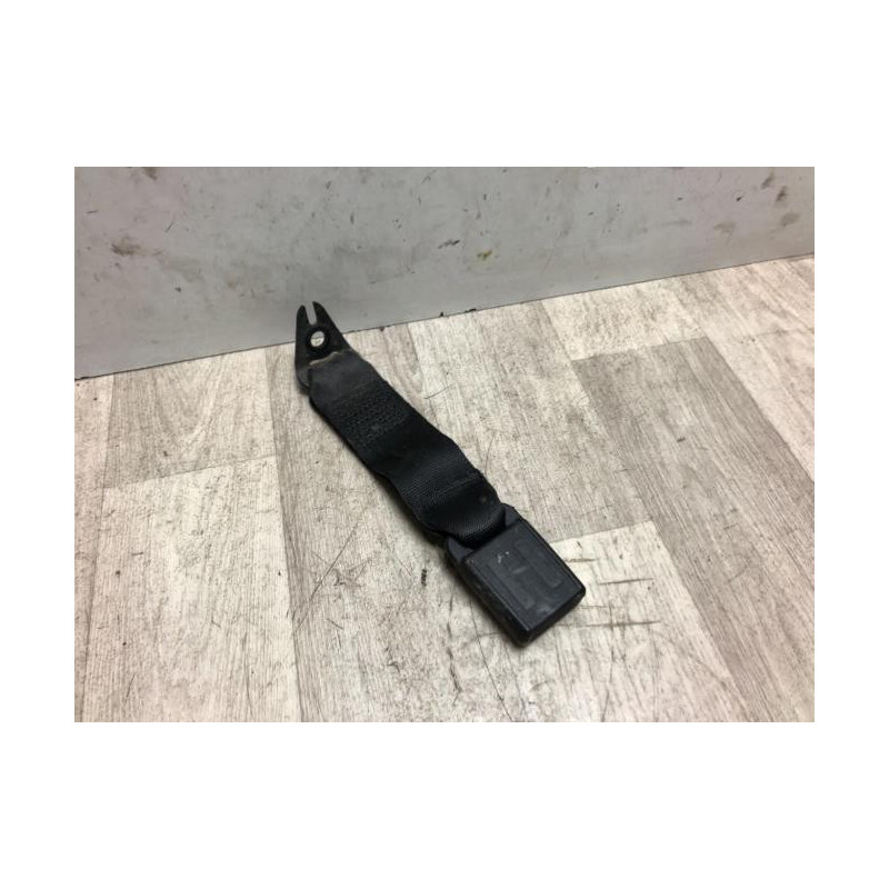 Attache ceinture arriere gauche BMW SERIE 3 E90 PHASE 1 d’occasion