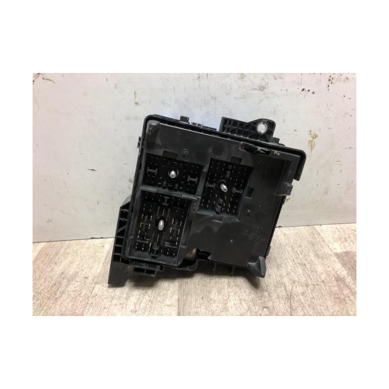 Porte fusible KIA CEE-D 1 SPORT WAGON PHASE 1 BREAK d’occasion