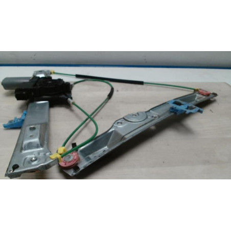 Leve vitre electrique avant droit OPEL CORSA D PHASE 1 d’occasion