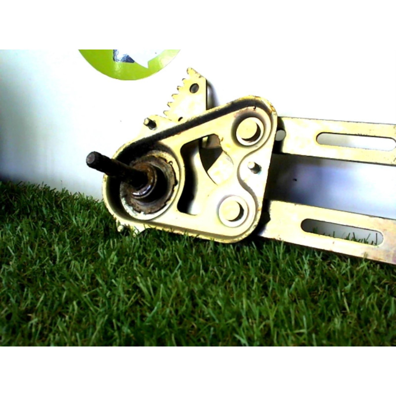 Leve vitre mecanique arriere gauche RENAULT R11 d’occasion