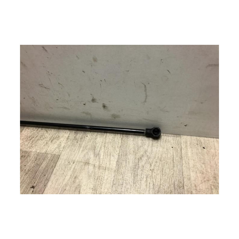 Verin de coffre droit RENAULT KANGOO 2 PHASE 1 d’occasion