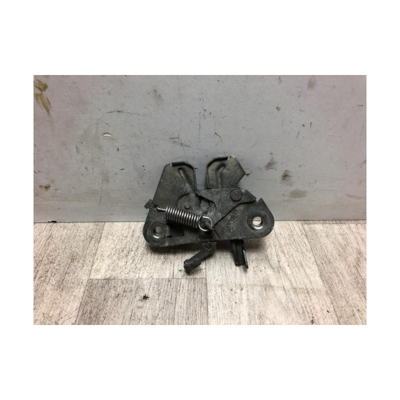 Serrure de capot RENAULT CLIO 1 PHASE 3 d’occasion