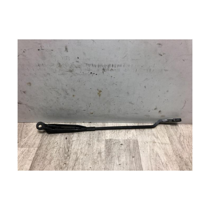 Bras essuie glace avant gauche RENAULT CLIO 1 PHASE 3 d’occasion