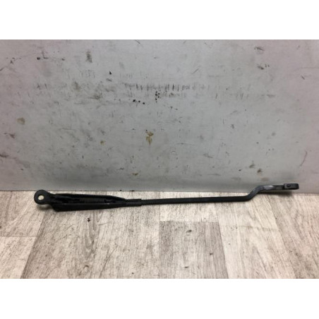 Bras essuie glace avant gauche RENAULT CLIO 1 PHASE 3 d’occasion