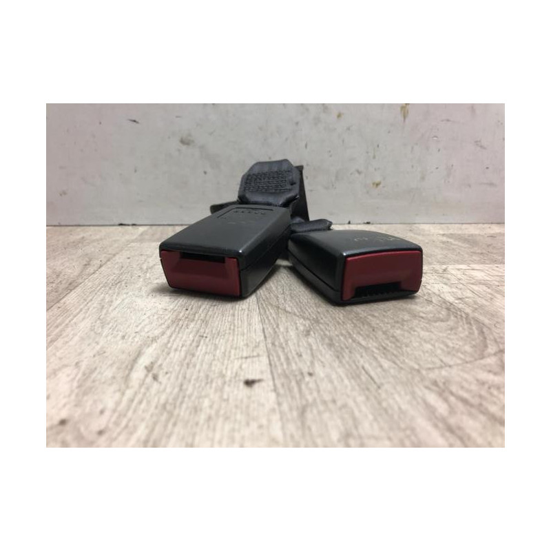 Attache ceinture arriere droit ALFA ROMEO 159 d’occasion