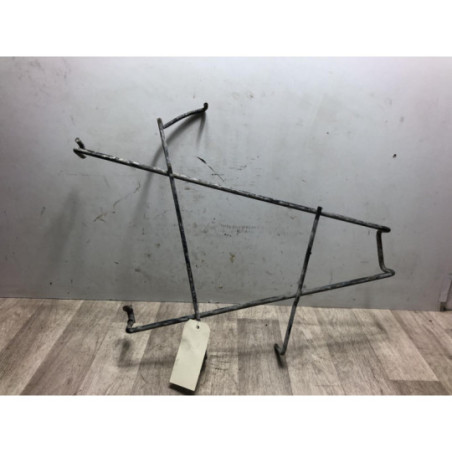 Panier roue de secours RENAULT CLIO 1 PHASE 3 d’occasion