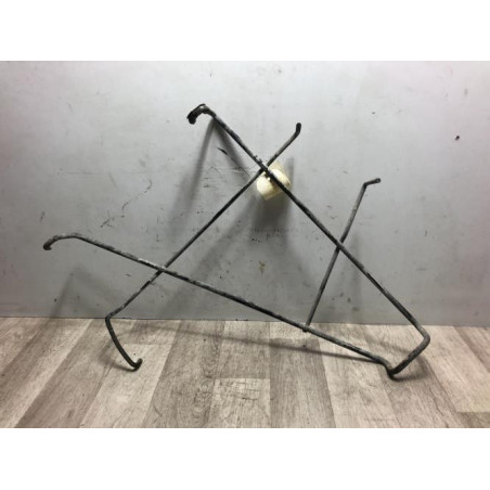Panier roue de secours RENAULT CLIO 1 PHASE 3 d’occasion