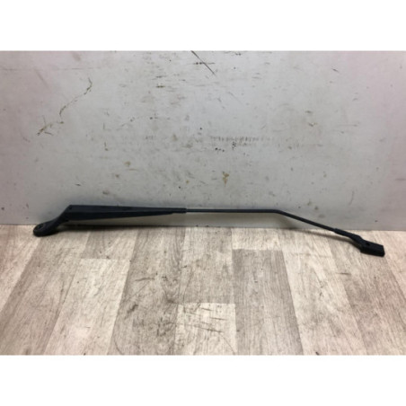 Bras essuie glace avant droit RENAULT TWINGO 2 PHASE 2 d’occasion